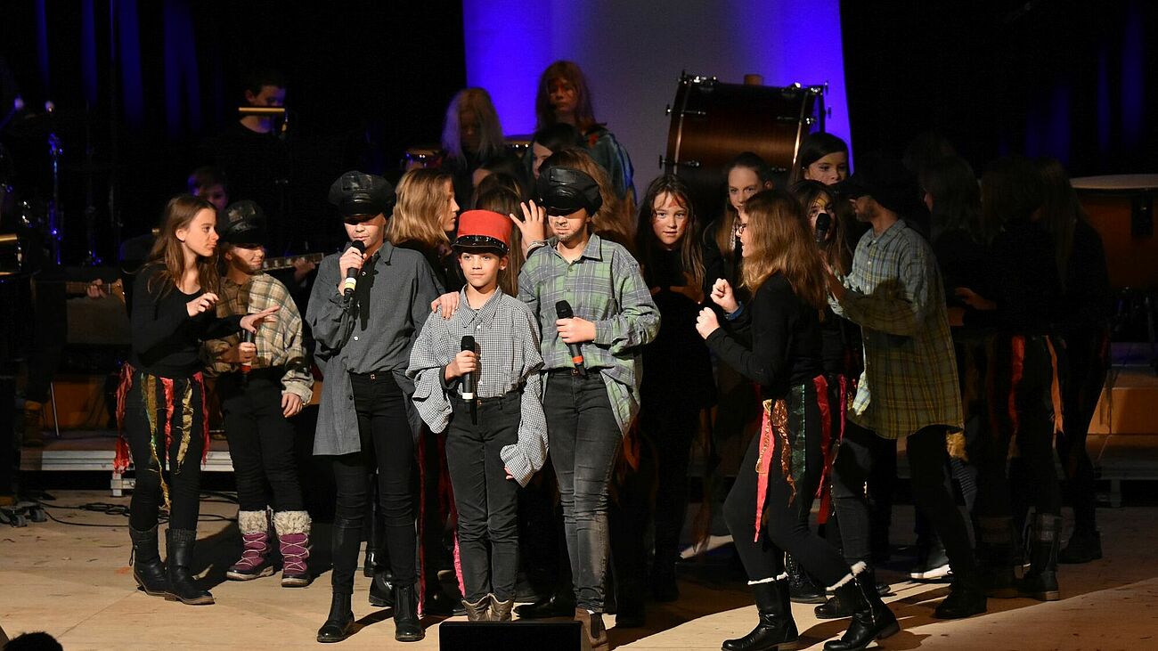 Die Brück’ am Tay: Johnny und seine Mannschaft kämpfen gegen Hexen und Naturgewalten