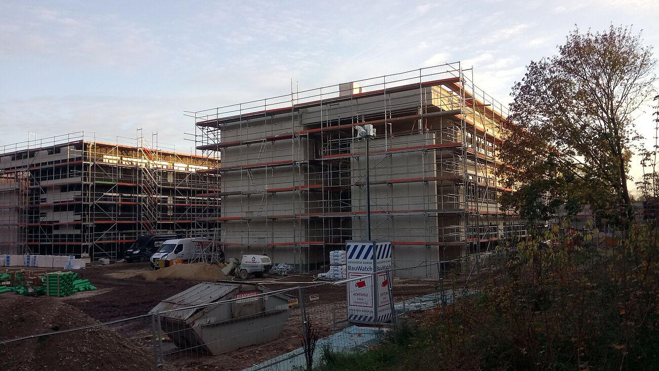 Bild des Neubaus während des Baus